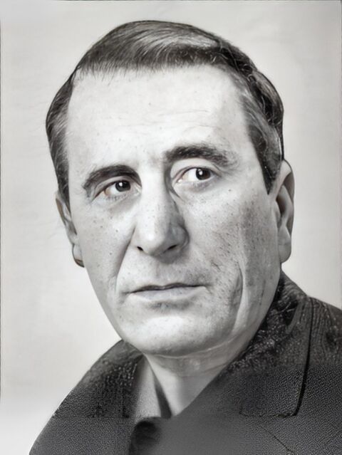 Вячеслав Кондратьев в кратком изложении